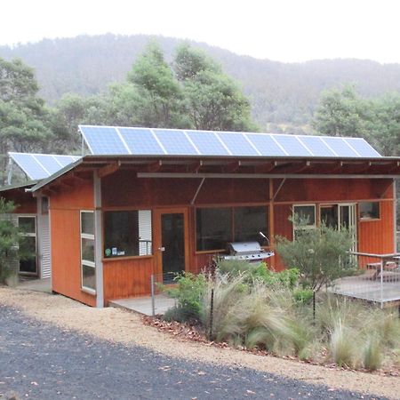 Base Camp Tasmania Hotel Ню Норфолк Екстериор снимка
